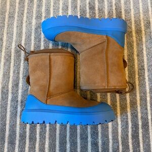 UGG Tan and Blue Men's Boots 1413992. No box